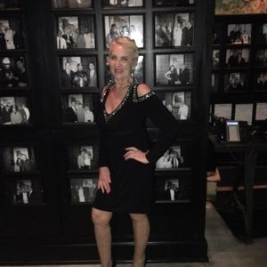 Meet your Posher, Debra